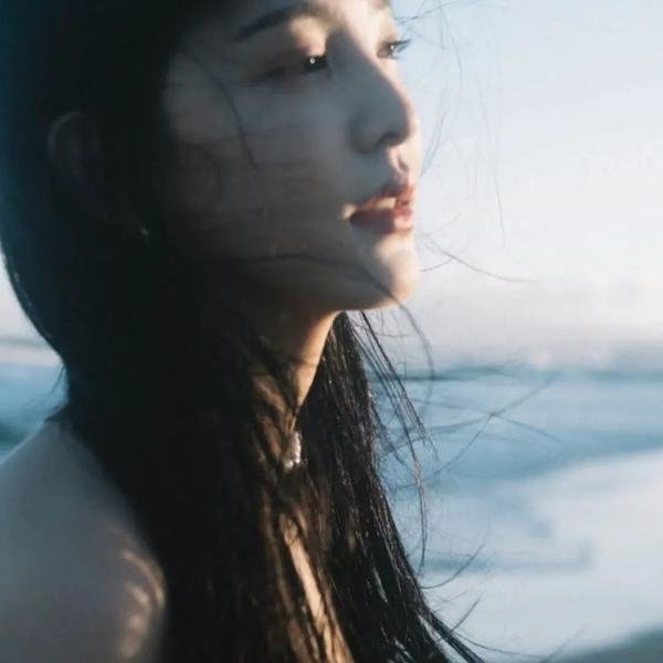 冰洋遇险海报